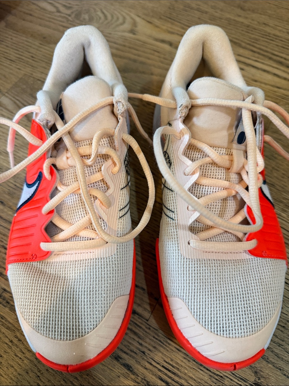 Woman’s pickball Breathable Sneakers in Light Beige with Bright Coral Accents